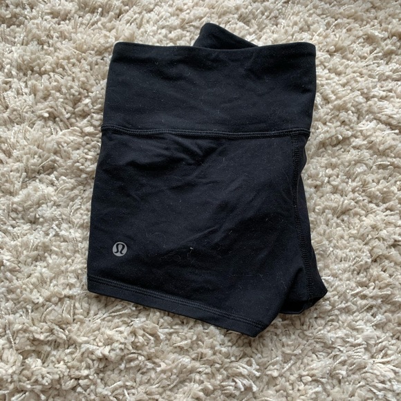 SOLD high waisted Lululemon shorts - Picture 5 of 5